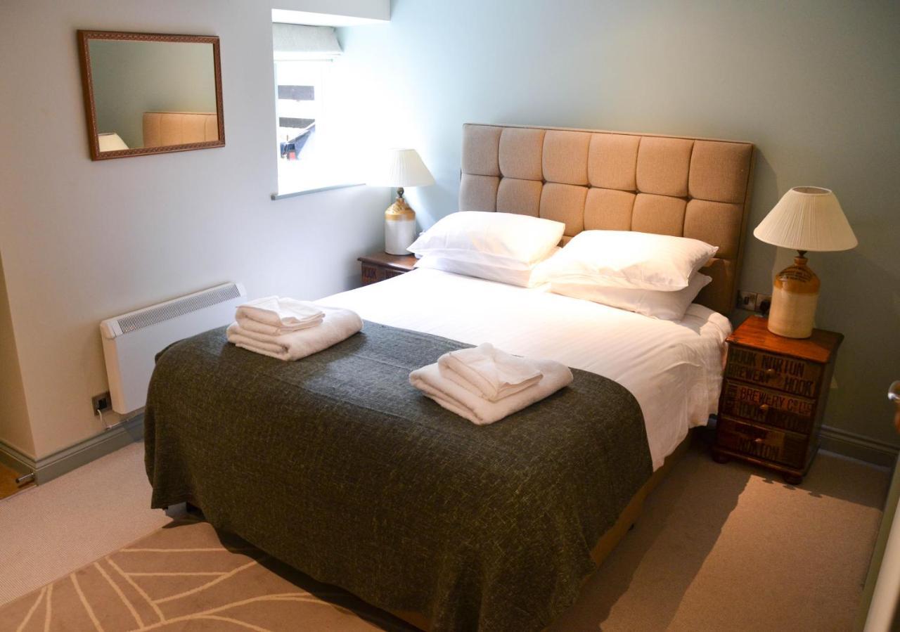 Hotel The Fox Chipping Norton Esterno foto