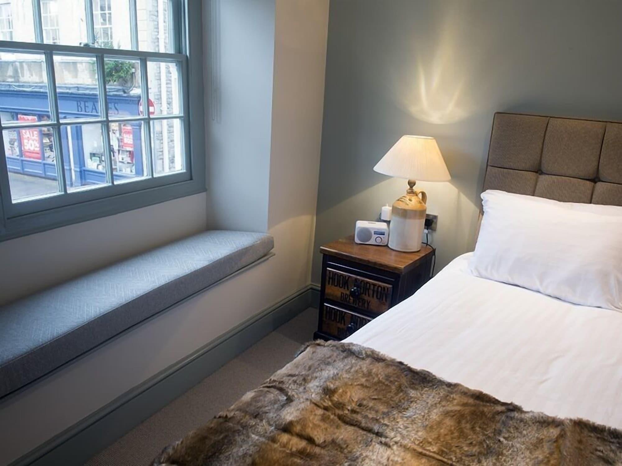 Hotel The Fox Chipping Norton Esterno foto