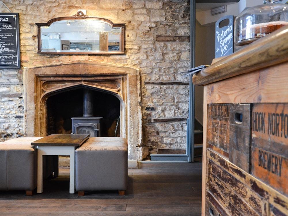 Hotel The Fox Chipping Norton Esterno foto