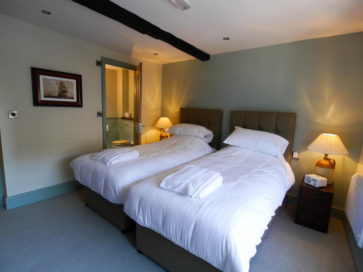 Hotel The Fox Chipping Norton Esterno foto