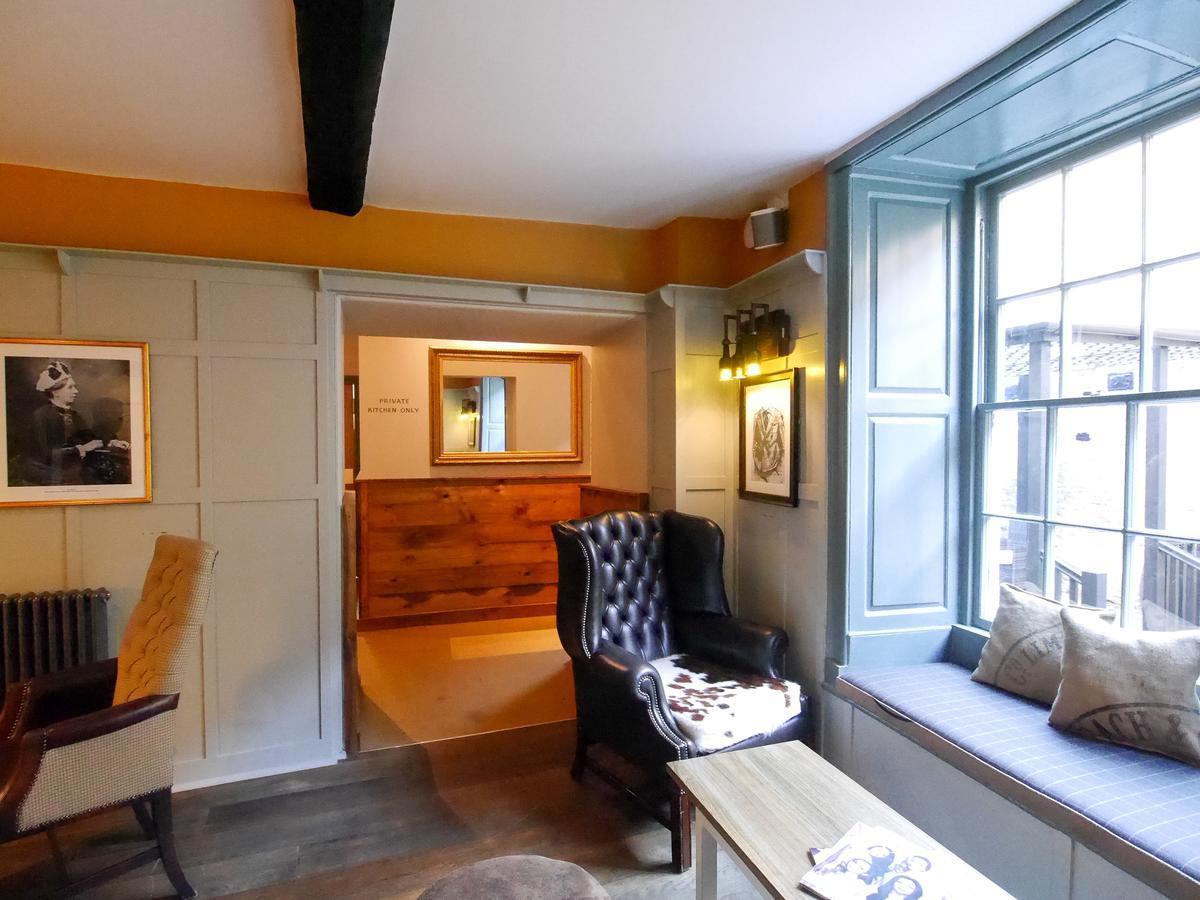 Hotel The Fox Chipping Norton Esterno foto