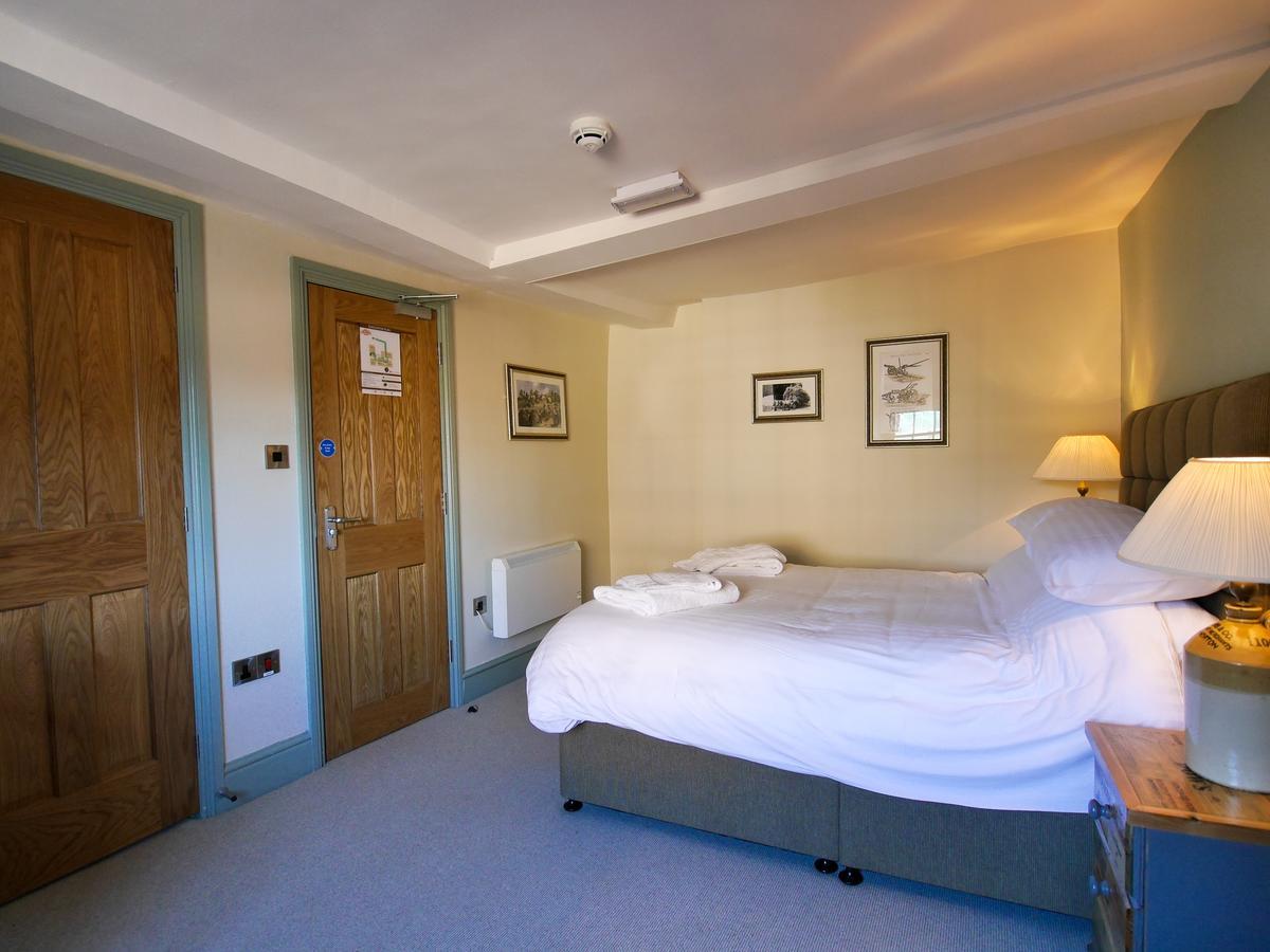 Hotel The Fox Chipping Norton Esterno foto