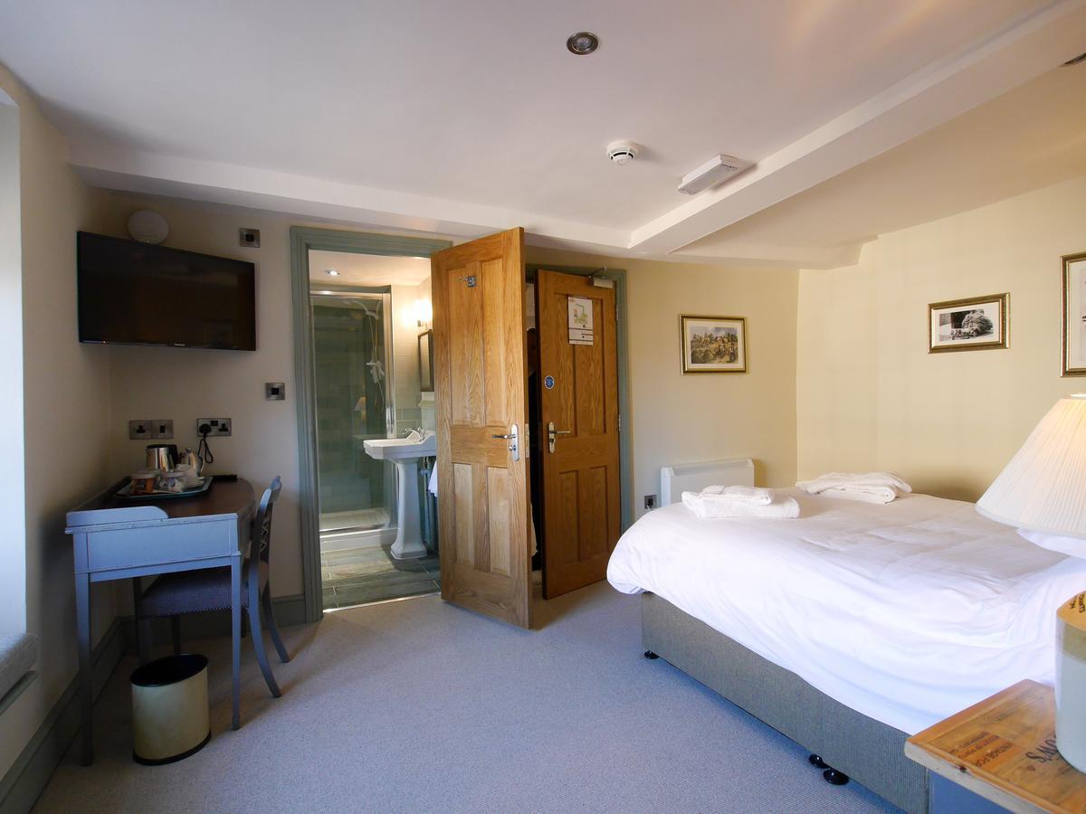 Hotel The Fox Chipping Norton Esterno foto