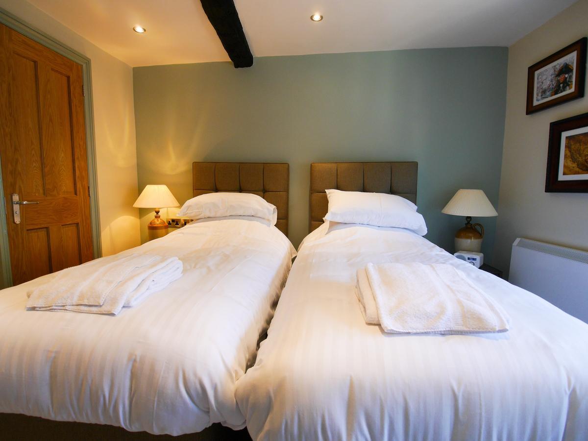 Hotel The Fox Chipping Norton Esterno foto
